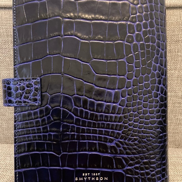 NIB Smythson Bond Organizer/Agenda in Blue Croc. GORGEOUS!! Retails for $455. - Picture 2 of 8